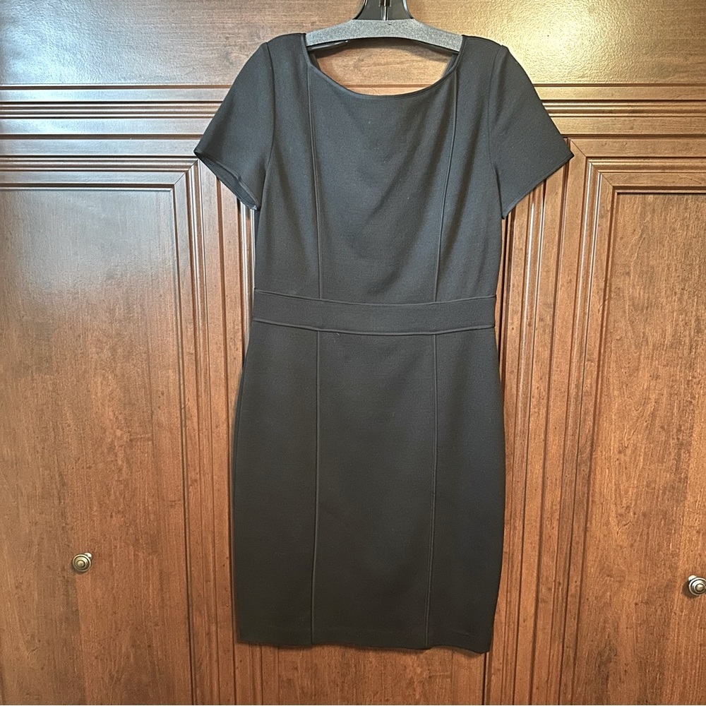 St. John Sheath Dress size 6 with Silk Trim
